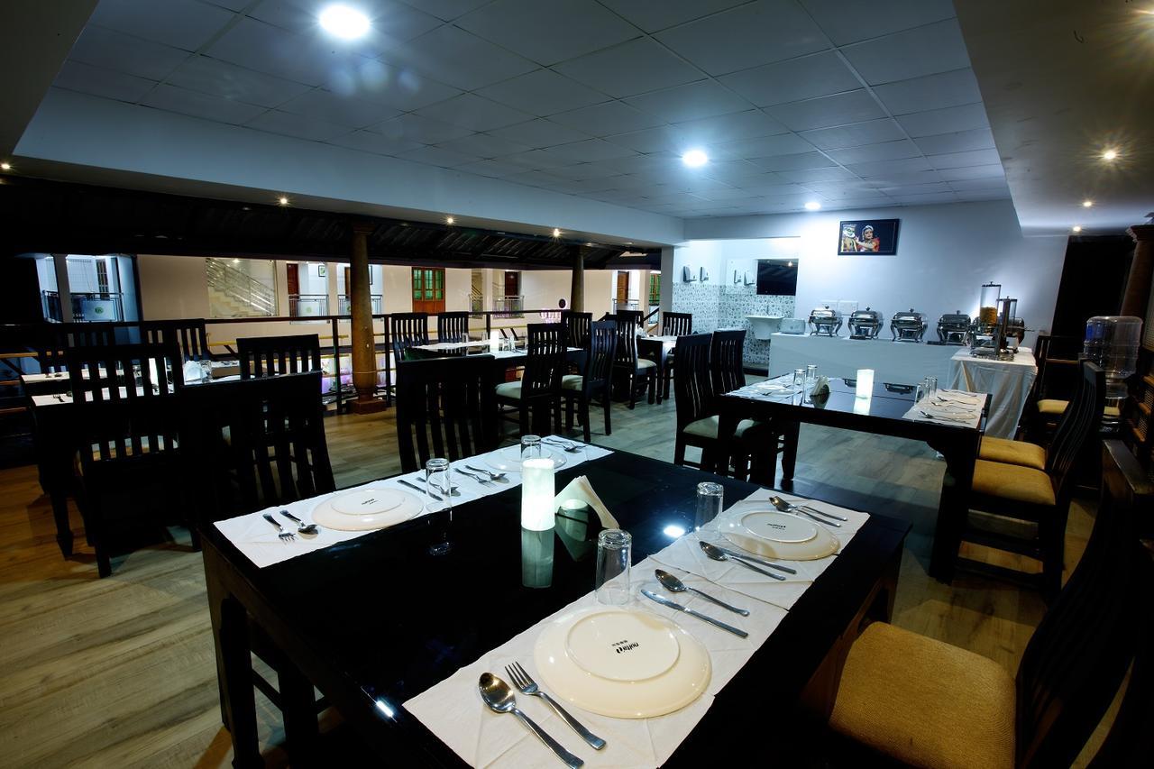 Clirind Resort Athirappilly Bagian luar foto