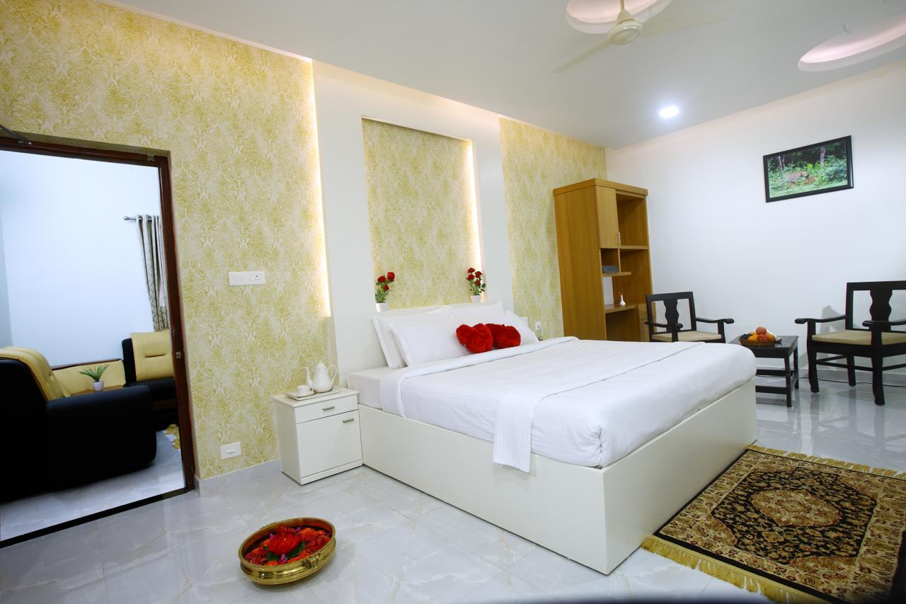 Clirind Resort Athirappilly Bagian luar foto