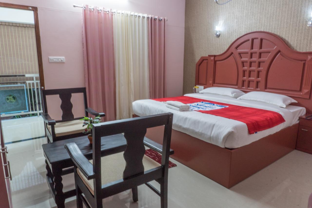 Clirind Resort Athirappilly Bagian luar foto