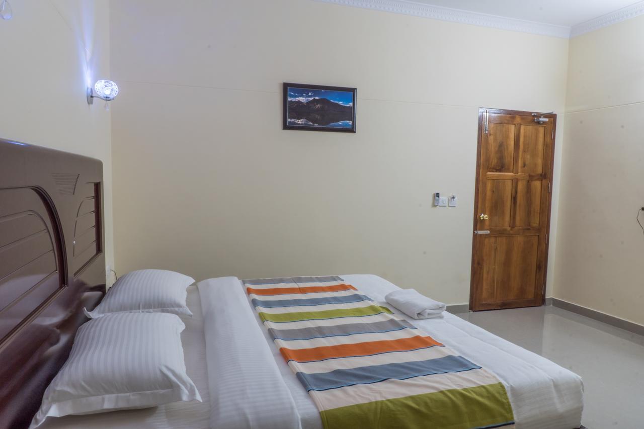 Clirind Resort Athirappilly Bagian luar foto