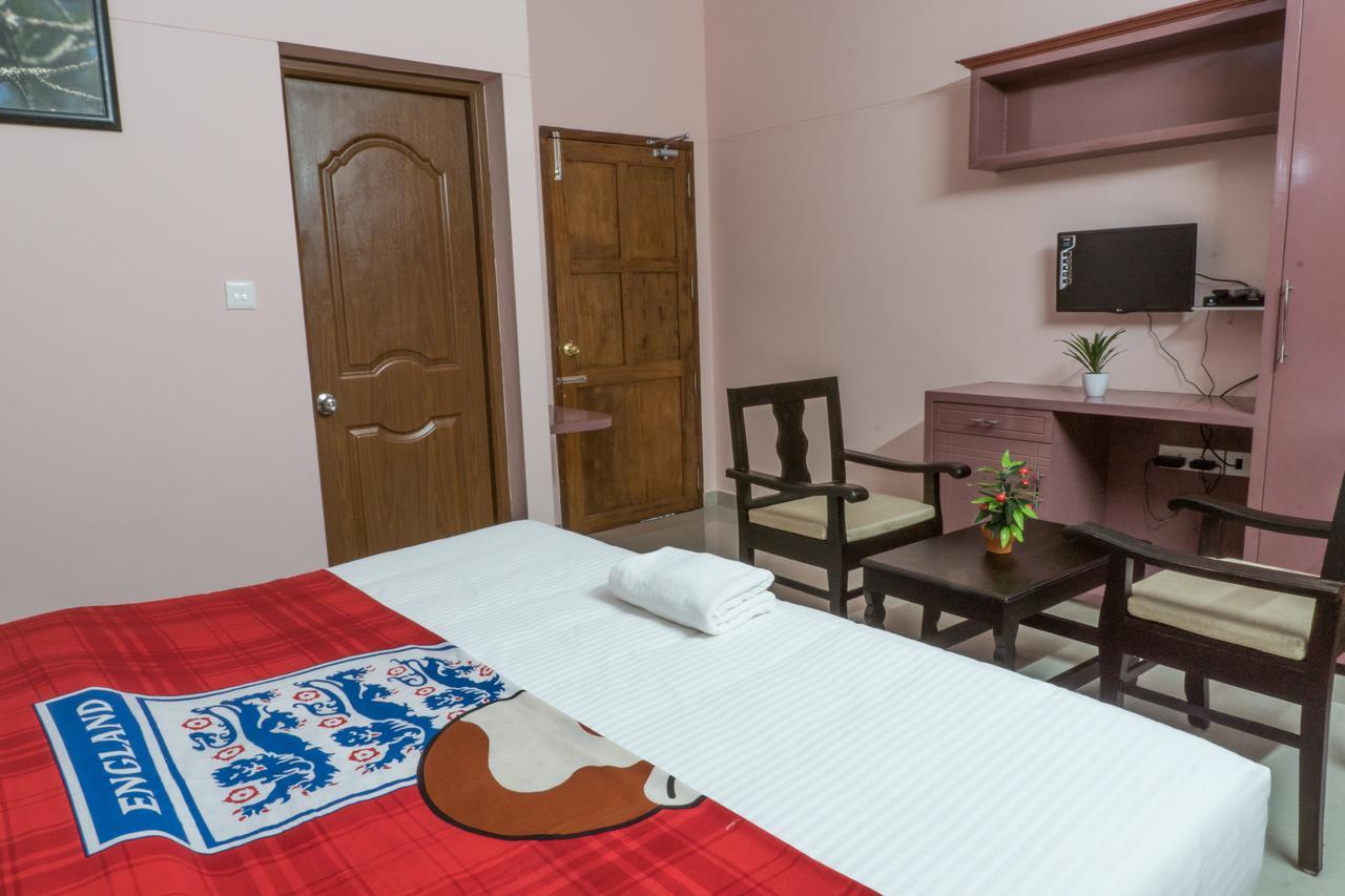 Clirind Resort Athirappilly Bagian luar foto